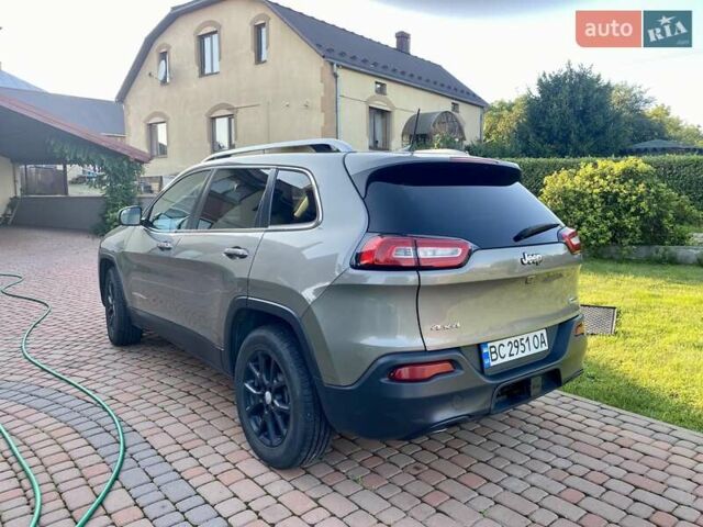 Сірий Джип Cherokee, об'ємом двигуна 2.36 л та пробігом 139 тис. км за 13500 $, фото 4 на Automoto.ua