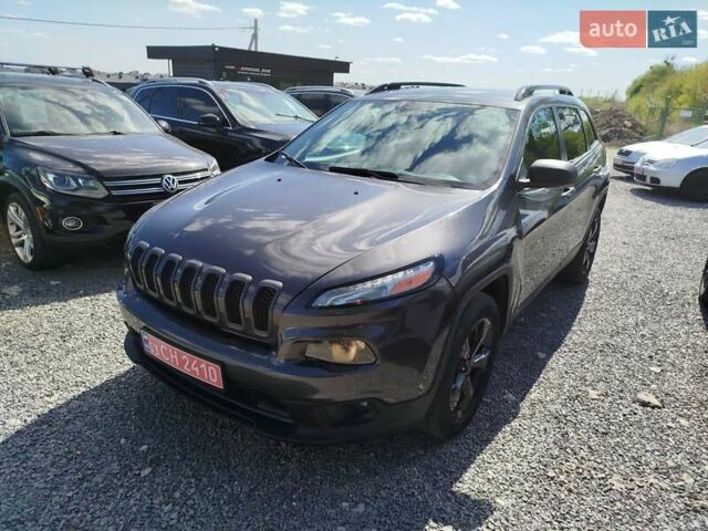 Сірий Джип Cherokee, об'ємом двигуна 2.36 л та пробігом 155 тис. км за 12992 $, фото 6 на Automoto.ua
