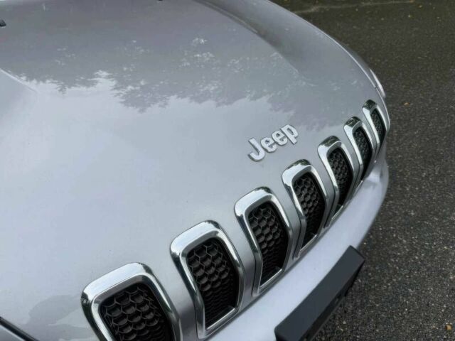 Сірий Джип Cherokee, об'ємом двигуна 0 л та пробігом 86 тис. км за 2400 $, фото 6 на Automoto.ua