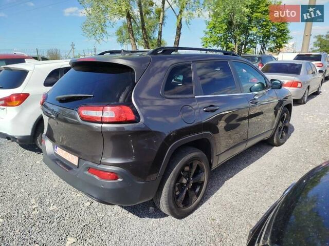 Сірий Джип Cherokee, об'ємом двигуна 2.36 л та пробігом 155 тис. км за 12992 $, фото 39 на Automoto.ua