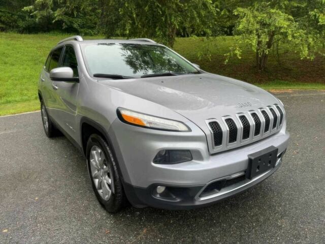 Сірий Джип Cherokee, об'ємом двигуна 0 л та пробігом 86 тис. км за 2400 $, фото 2 на Automoto.ua