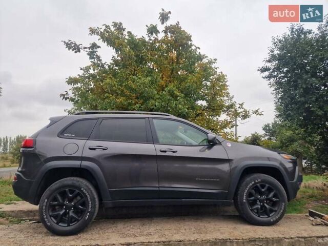 Сірий Джип Cherokee, об'ємом двигуна 2.4 л та пробігом 117 тис. км за 17000 $, фото 30 на Automoto.ua
