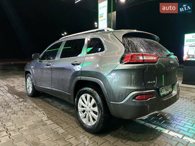 Серый Джип Чероки, объемом двигателя 3.24 л и пробегом 201 тыс. км за 16300 $, фото 64 на Automoto.ua