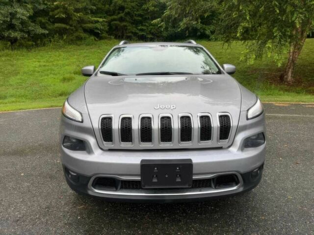 Сірий Джип Cherokee, об'ємом двигуна 0 л та пробігом 86 тис. км за 2400 $, фото 1 на Automoto.ua