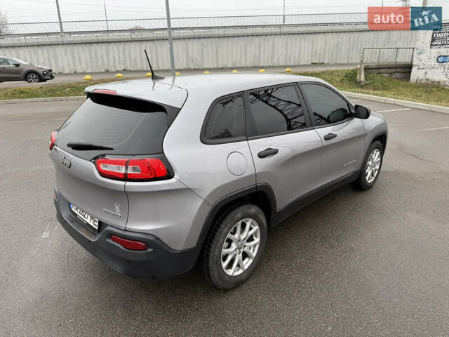 Сірий Джип Cherokee, об'ємом двигуна 2.36 л та пробігом 140 тис. км за 12500 $, фото 15 на Automoto.ua