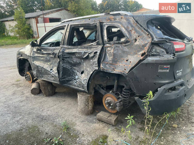 Сірий Джип Cherokee, об'ємом двигуна 2.36 л та пробігом 126 тис. км за 6000 $, фото 1 на Automoto.ua