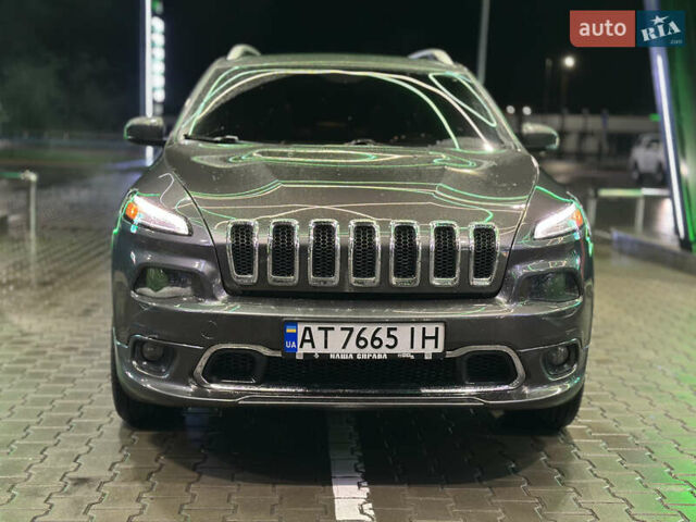 Серый Джип Чероки, объемом двигателя 3.24 л и пробегом 201 тыс. км за 16300 $, фото 26 на Automoto.ua