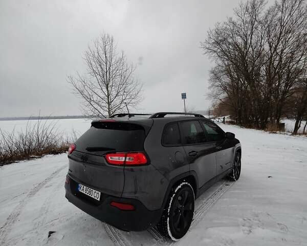 Сірий Джип Cherokee, об'ємом двигуна 2.4 л та пробігом 79 тис. км за 16900 $, фото 6 на Automoto.ua