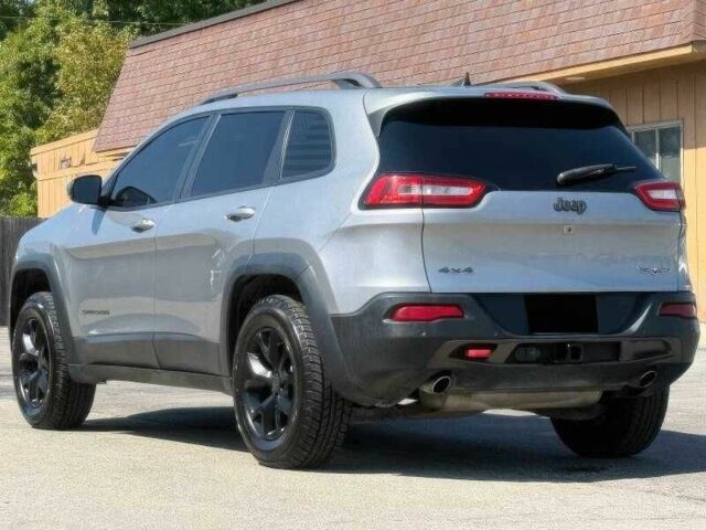 Серый Джип Чероки, объемом двигателя 3.2 л и пробегом 88 тыс. км за 4000 $, фото 4 на Automoto.ua