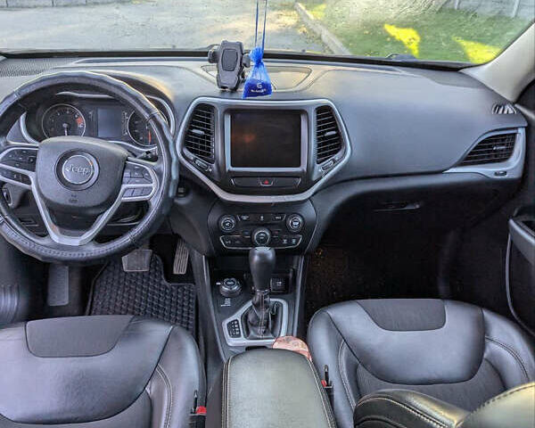 Серый Джип Чероки, объемом двигателя 2.36 л и пробегом 140 тыс. км за 16300 $, фото 14 на Automoto.ua