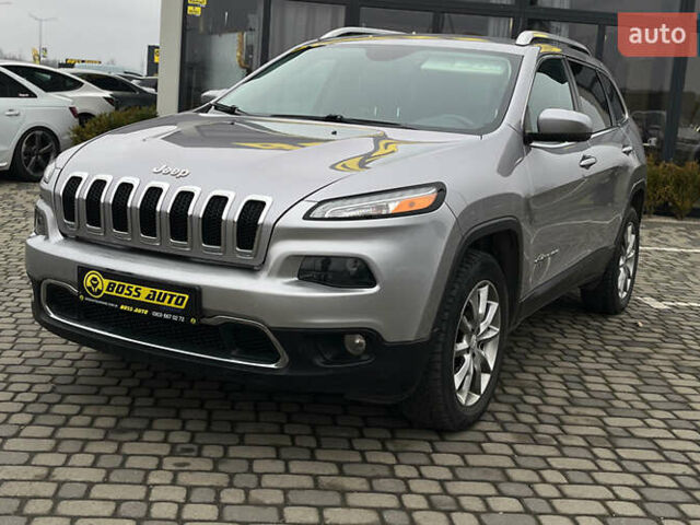 Серый Джип Чероки, объемом двигателя 2.4 л и пробегом 173 тыс. км за 16000 $, фото 2 на Automoto.ua