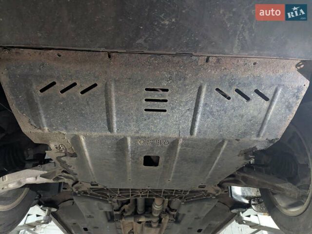 Серый Джип Чероки, объемом двигателя 2.36 л и пробегом 140 тыс. км за 16300 $, фото 23 на Automoto.ua