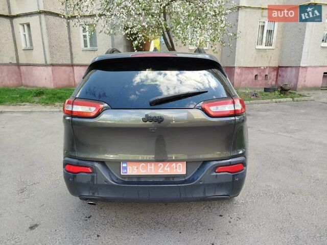 Сірий Джип Cherokee, об'ємом двигуна 2.36 л та пробігом 155 тис. км за 12992 $, фото 37 на Automoto.ua