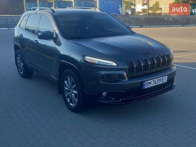 Серый Джип Чероки, объемом двигателя 2.36 л и пробегом 178 тыс. км за 15600 $, фото 2 на Automoto.ua