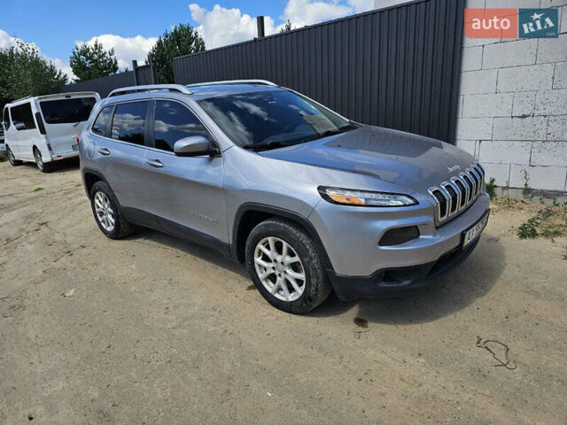 Серый Джип Чероки, объемом двигателя 2.36 л и пробегом 148 тыс. км за 11800 $, фото 21 на Automoto.ua