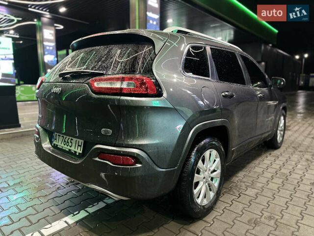Серый Джип Чероки, объемом двигателя 3.24 л и пробегом 201 тыс. км за 16300 $, фото 68 на Automoto.ua