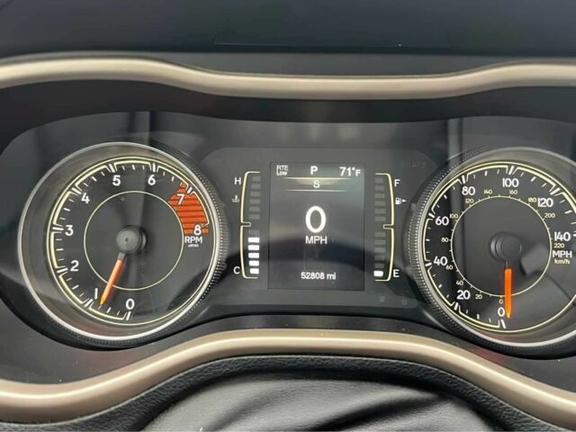 Сірий Джип Cherokee, об'ємом двигуна 0.32 л та пробігом 80 тис. км за 14000 $, фото 13 на Automoto.ua