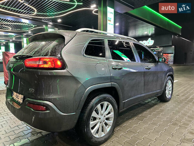 Серый Джип Чероки, объемом двигателя 3.24 л и пробегом 201 тыс. км за 16300 $, фото 39 на Automoto.ua