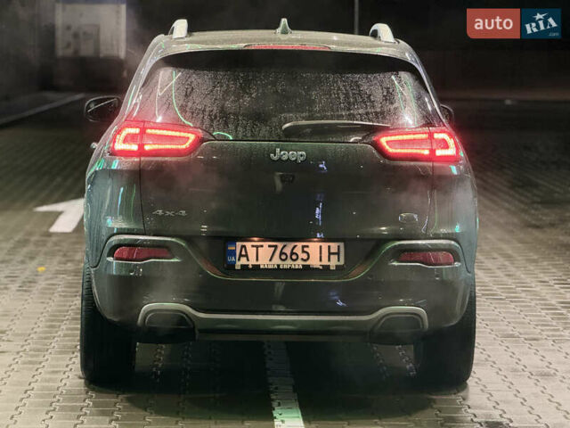 Серый Джип Чероки, объемом двигателя 3.24 л и пробегом 201 тыс. км за 16300 $, фото 9 на Automoto.ua