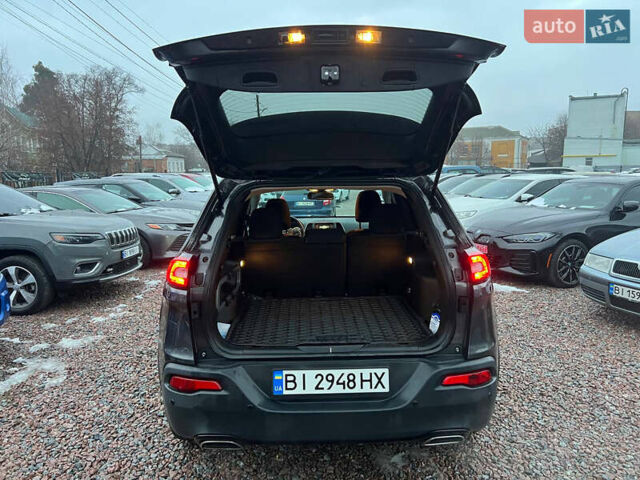 Серый Джип Чероки, объемом двигателя 3.24 л и пробегом 106 тыс. км за 14700 $, фото 8 на Automoto.ua