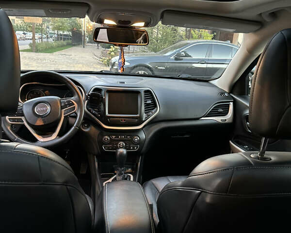 Серый Джип Чероки, объемом двигателя 3.24 л и пробегом 143 тыс. км за 16300 $, фото 8 на Automoto.ua