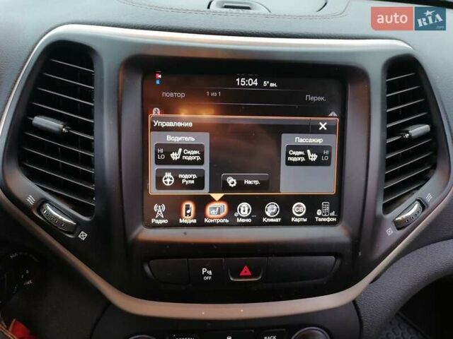 Серый Джип Чероки, объемом двигателя 2.36 л и пробегом 178 тыс. км за 15600 $, фото 11 на Automoto.ua