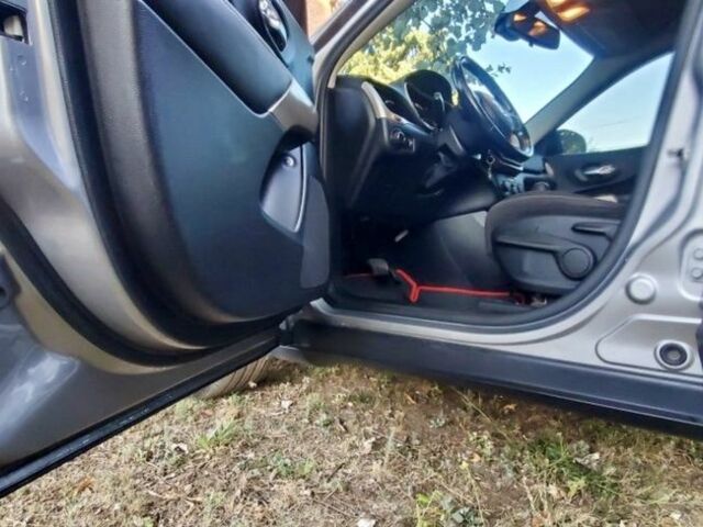 Серый Джип Чероки, объемом двигателя 2.4 л и пробегом 215 тыс. км за 13900 $, фото 10 на Automoto.ua