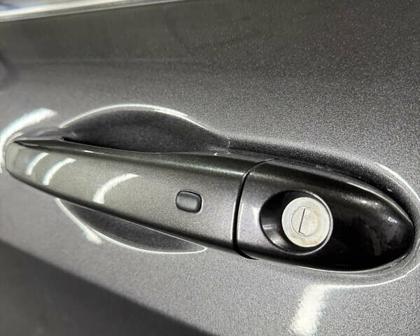 Серый Джип Чероки, объемом двигателя 3.24 л и пробегом 201 тыс. км за 16300 $, фото 126 на Automoto.ua