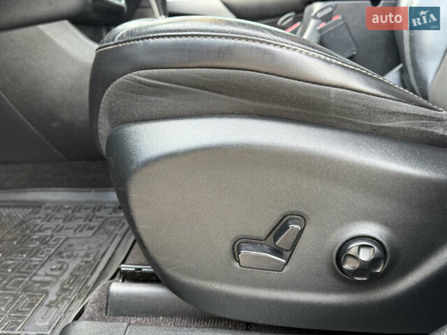 Серый Джип Чероки, объемом двигателя 2.36 л и пробегом 202 тыс. км за 12400 $, фото 21 на Automoto.ua