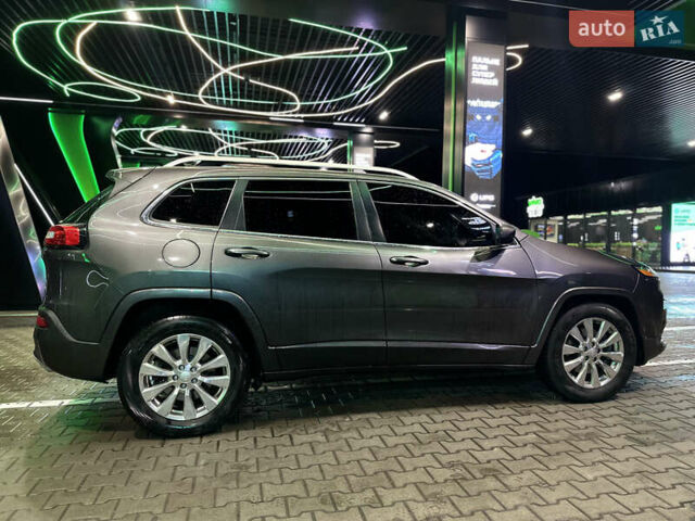 Серый Джип Чероки, объемом двигателя 3.24 л и пробегом 201 тыс. км за 16300 $, фото 73 на Automoto.ua