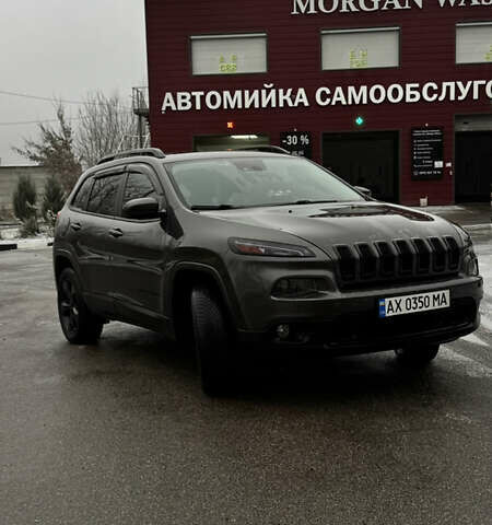 Серый Джип Чероки, объемом двигателя 3.24 л и пробегом 85 тыс. км за 16500 $, фото 14 на Automoto.ua