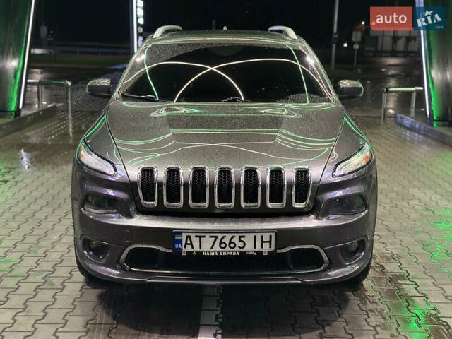 Серый Джип Чероки, объемом двигателя 3.24 л и пробегом 201 тыс. км за 16300 $, фото 52 на Automoto.ua