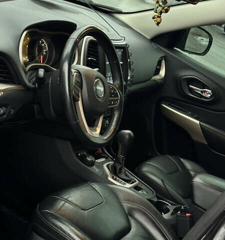 Серый Джип Чероки, объемом двигателя 3.24 л и пробегом 85 тыс. км за 16500 $, фото 7 на Automoto.ua