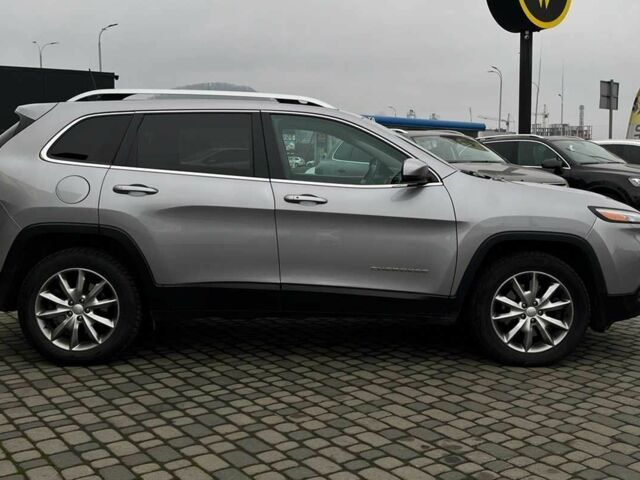 Серый Джип Чероки, объемом двигателя 2.4 л и пробегом 173 тыс. км за 16000 $, фото 7 на Automoto.ua