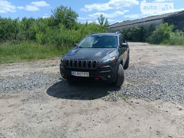 Сірий Джип Cherokee, об'ємом двигуна 2.4 л та пробігом 97 тис. км за 15999 $, фото 18 на Automoto.ua