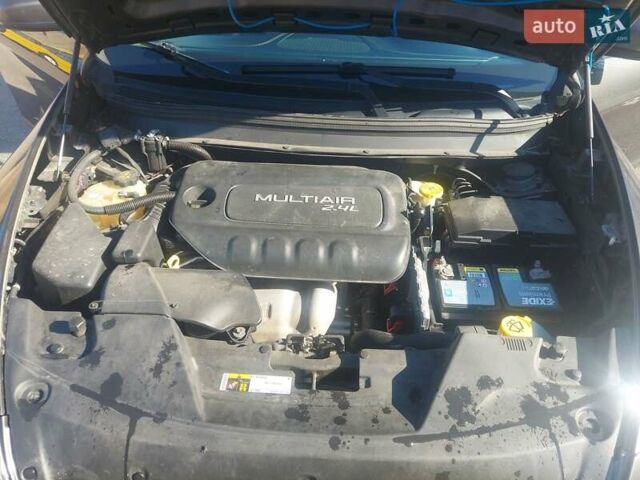 Серый Джип Чероки, объемом двигателя 2.36 л и пробегом 248 тыс. км за 14300 $, фото 9 на Automoto.ua