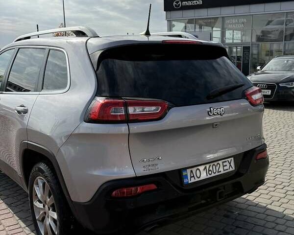 Серый Джип Чероки, объемом двигателя 2.36 л и пробегом 170 тыс. км за 15500 $, фото 15 на Automoto.ua