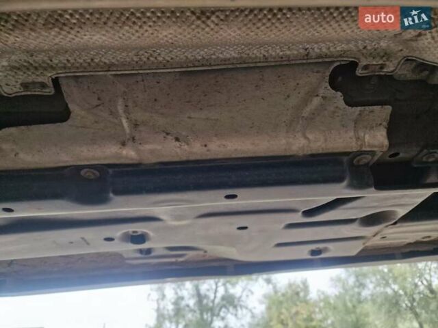 Сірий Джип Cherokee, об'ємом двигуна 2.4 л та пробігом 117 тис. км за 17000 $, фото 15 на Automoto.ua