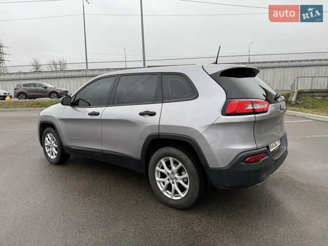 Сірий Джип Cherokee, об'ємом двигуна 2.36 л та пробігом 140 тис. км за 12500 $, фото 12 на Automoto.ua