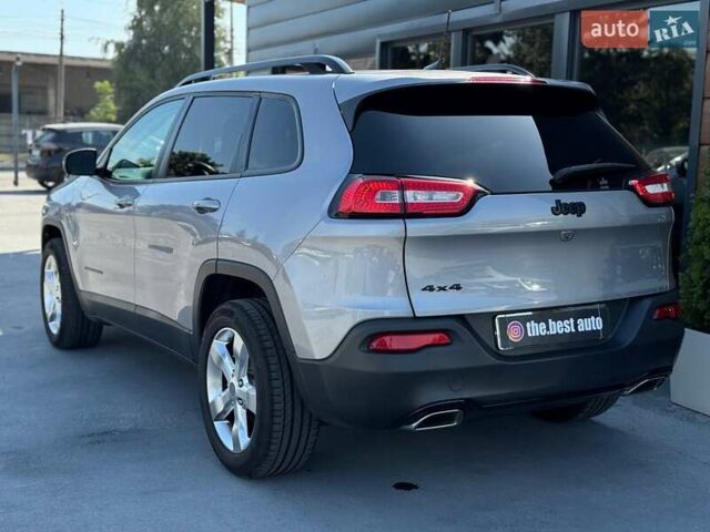 Сірий Джип Cherokee, об'ємом двигуна 3.24 л та пробігом 110 тис. км за 15800 $, фото 11 на Automoto.ua