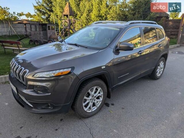 Сірий Джип Cherokee, об'ємом двигуна 2.36 л та пробігом 141 тис. км за 16300 $, фото 2 на Automoto.ua