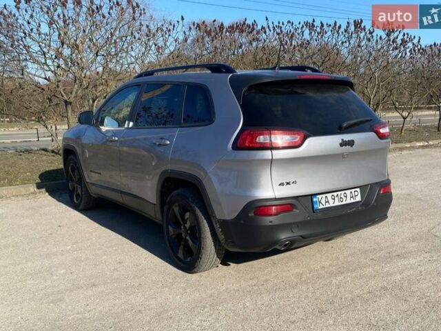 Сірий Джип Cherokee, об'ємом двигуна 2.36 л та пробігом 64 тис. км за 16500 $, фото 8 на Automoto.ua