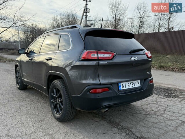 Серый Джип Чероки, объемом двигателя 2.36 л и пробегом 202 тыс. км за 12400 $, фото 10 на Automoto.ua