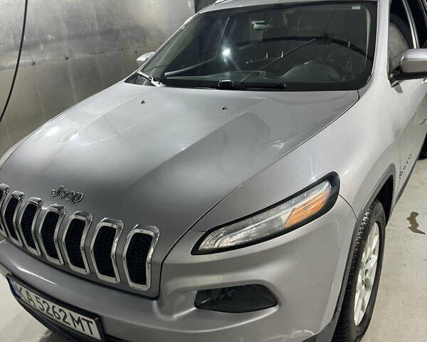 Серый Джип Чероки, объемом двигателя 2.36 л и пробегом 148 тыс. км за 11800 $, фото 2 на Automoto.ua