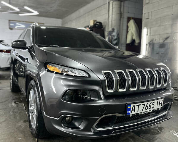 Серый Джип Чероки, объемом двигателя 3.24 л и пробегом 201 тыс. км за 16300 $, фото 97 на Automoto.ua