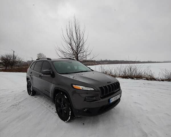 Сірий Джип Cherokee, об'ємом двигуна 2.4 л та пробігом 79 тис. км за 16900 $, фото 10 на Automoto.ua