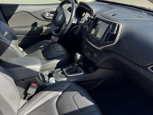 Серый Джип Чероки, объемом двигателя 3.2 л и пробегом 115 тыс. км за 15400 $, фото 14 на Automoto.ua