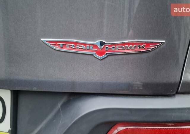 Сірий Джип Cherokee, об'ємом двигуна 2.4 л та пробігом 117 тис. км за 17000 $, фото 8 на Automoto.ua