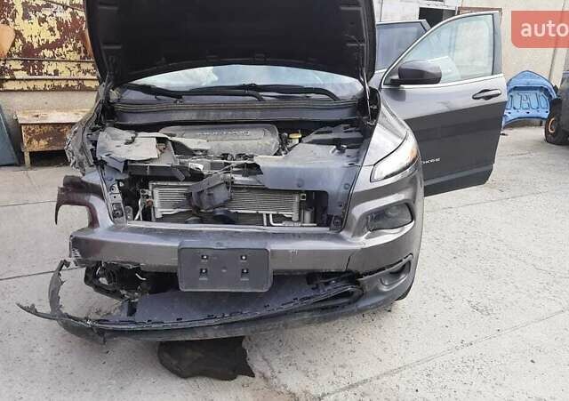Серый Джип Чероки, объемом двигателя 2.4 л и пробегом 72 тыс. км за 11500 $, фото 7 на Automoto.ua