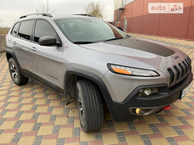 Сірий Джип Cherokee, об'ємом двигуна 2.4 л та пробігом 46 тис. км за 17999 $, фото 4 на Automoto.ua